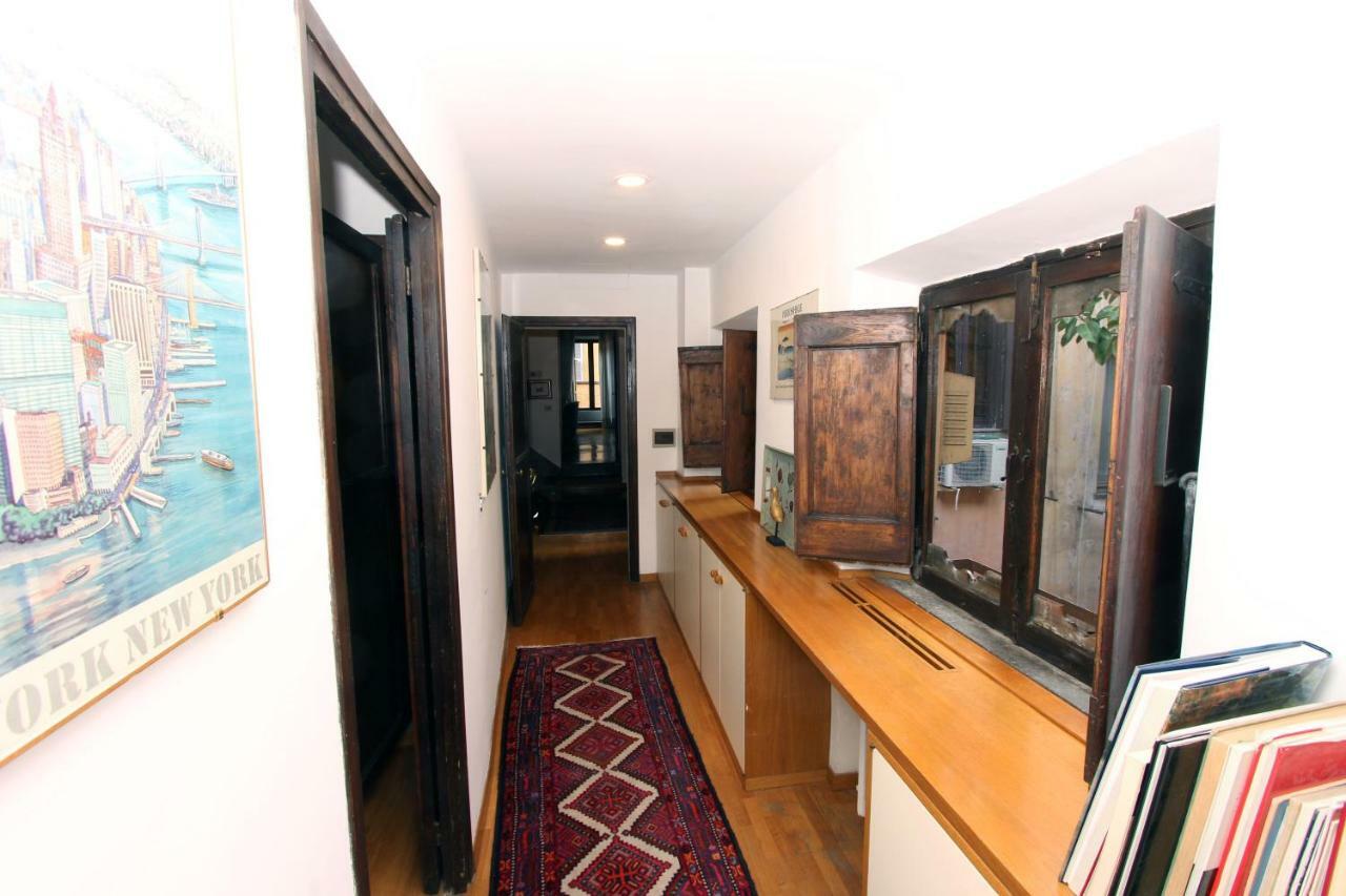 Navona Flat