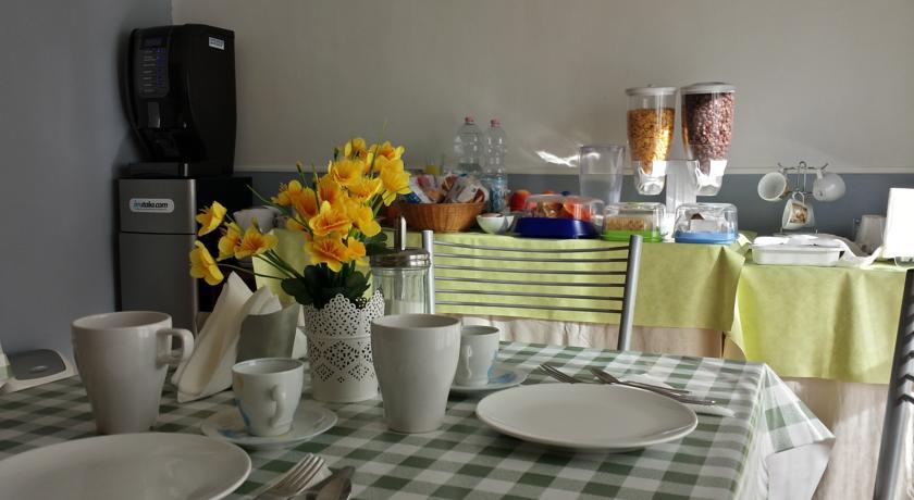 Maison Genevois 3 Bed & Breakfast