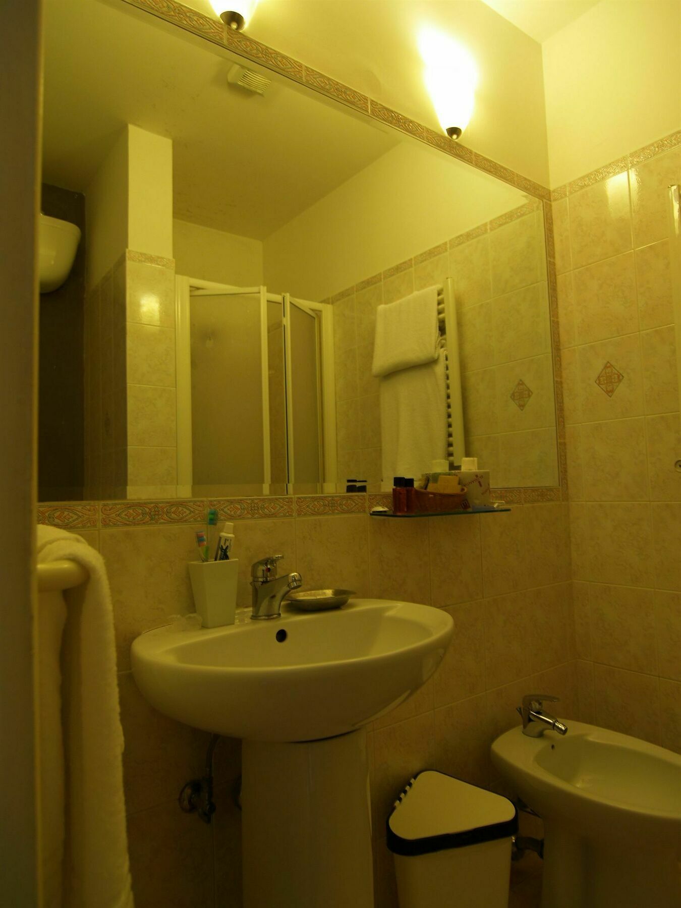 Happy Guest house