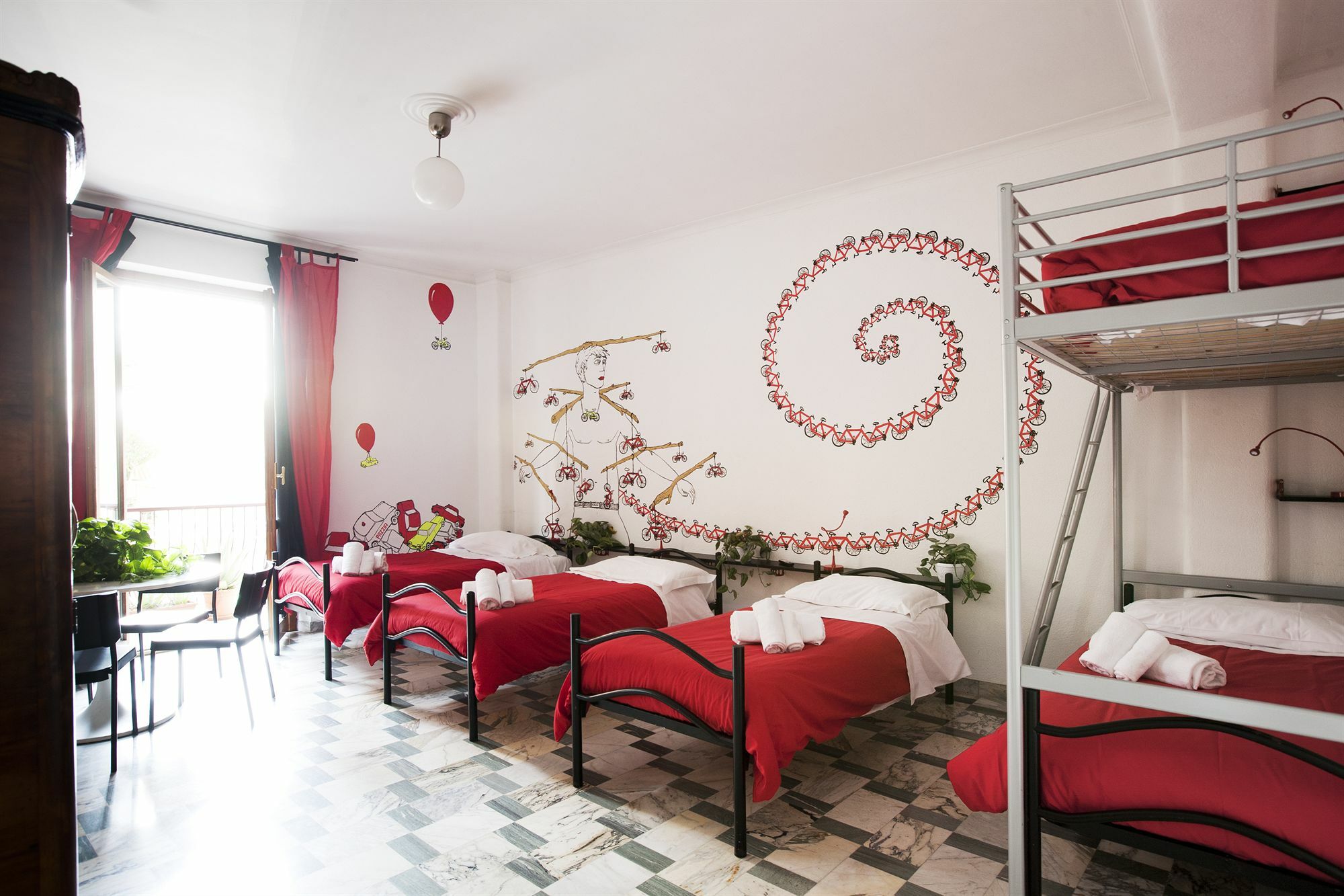 Martini Bed Hotel