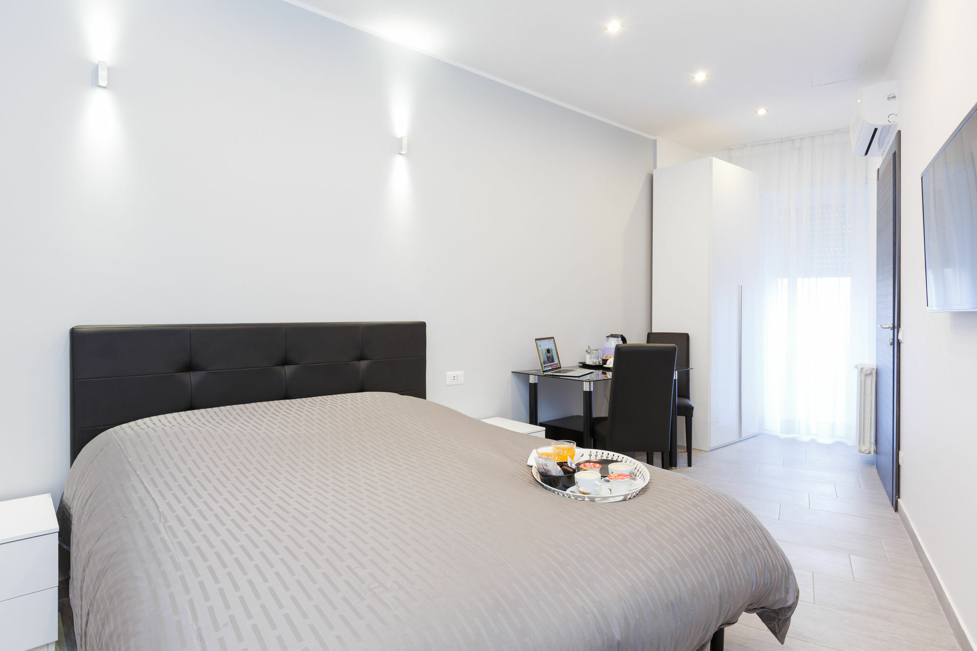 Domus Arena Guest house 2*