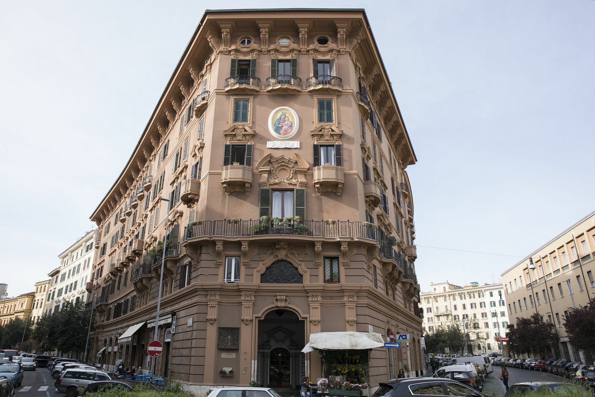 Elegant 1br In San Pietro / Vaticano By Sonder