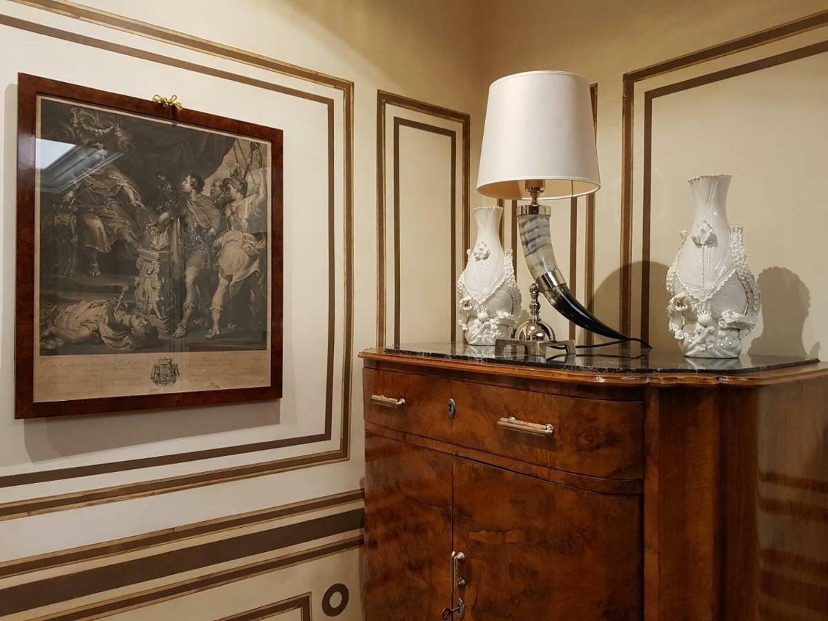 Affittacamere Regal House Navigatori 23
