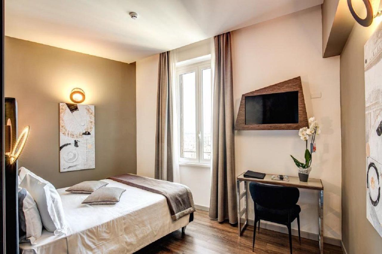 Al Manthia - Gruppo Trevi 4* Rome