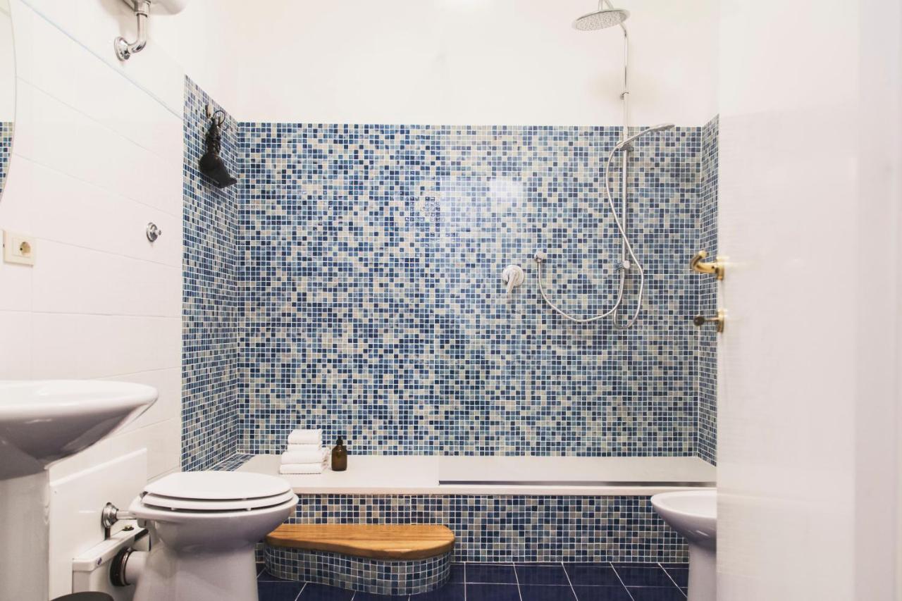 Apartment Trasteverehome - Santa Cecilia In Trastevere With Balcony Rome