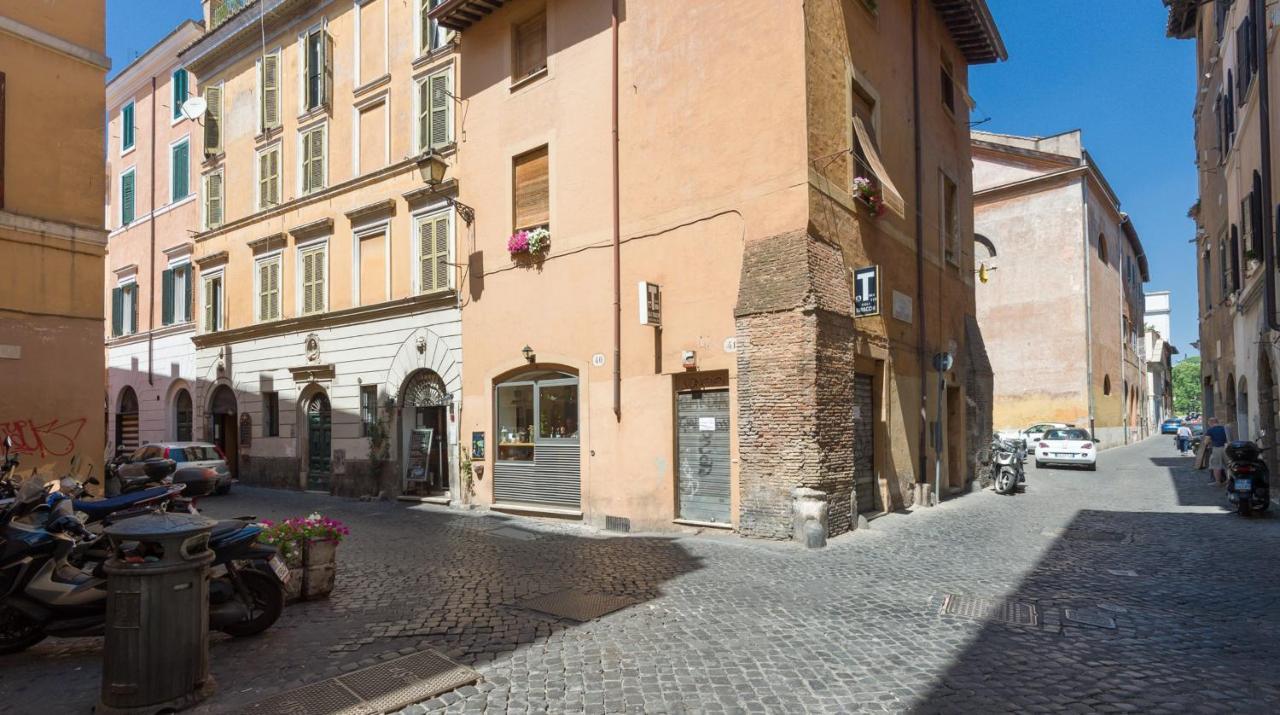 Apartment Trasteverehome - Santa Cecilia In Trastevere With Balcony