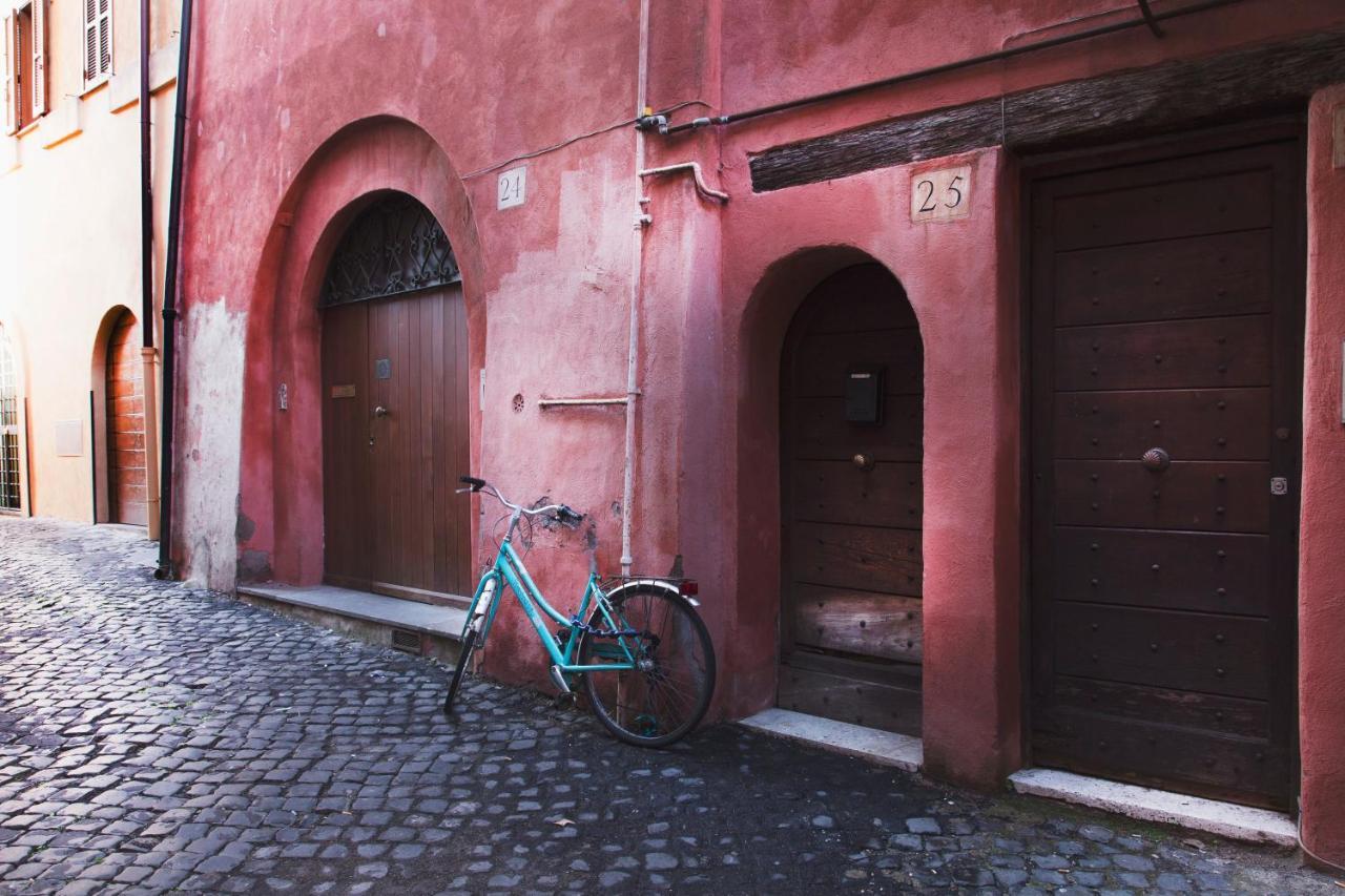 Apartment Trasteverehome - Santa Cecilia In Trastevere With Balcony