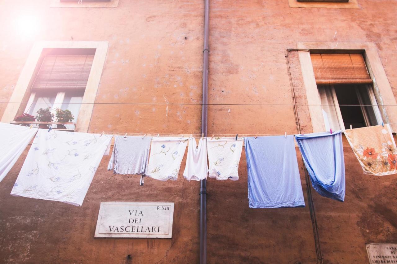 Trasteverehome - Santa Cecilia In Trastevere With Balcony