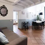 Monica 2