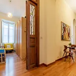 Termini Central And Elegant Apartment