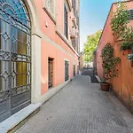 Domus Maximo