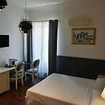 Piccolo Di Piazza Di Spagna Suites