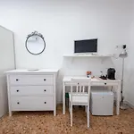 Casa Rosa Beige E Blu