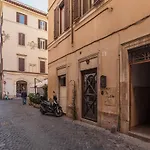 Trastevere Elegant Apartment