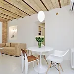 Ych-Charming Flat Near Colosseum