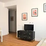 Casa Con Giardinetto Al Centro Di Roma
