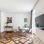 Iflat Luxury Navona Apartment