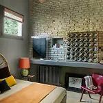 Exclusive, Elegant Apt @Monti