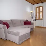 Sweet Home Laurina