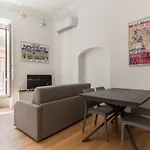 Boutique Apartment 29