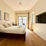 La Dolce Vita - Stylish Flat In Trastevere 100 Sqm