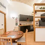 Atelier Dello Statuto, A Few Steps From Colosseo