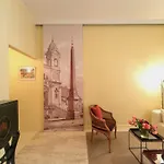 Bernini Stay, Next To Trevi Fountain