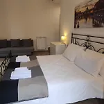 White King Rooms