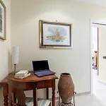 Hostly-Volturno Suite Apartment-Center Of Rome