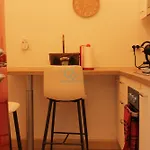 Modern Comfy Apartment With Terrace Near San Paolo