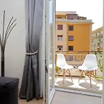 Jenner design apartment - My Little Holiday
