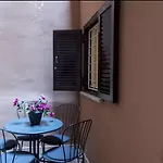Chez-Moi - Cinzia
