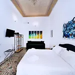 Vatican Suites In Cola Di Rienzo