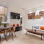 Charming 3 Bedroom Apartment In The Historic Center