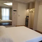 Appian Private Suites