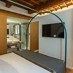 Ora Acanfora Suites