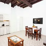 Tritone 91 Apartments