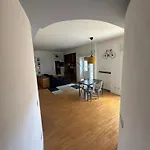 Modern Flat - Downtown