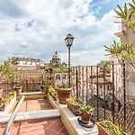 Pallaro Terrace Apartment