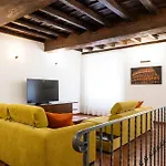 Domus Lxvii Monti
