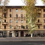 Contemporary Flat In Trastevere