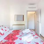 Parco Degli Acquedotti 2Bedroom Apt