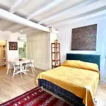 Colosseo Lovely Studio Apartment