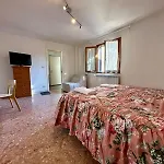 Grazioso Attico Vicino Al Parco Degli Acquedotti