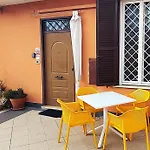Appartamento Elegante Con Terrazzino A San Lorenzo