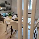 Metro Mirti Rome Suite