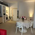 Trecento7Flat
