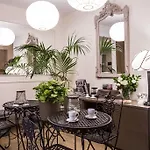 Chic & Town Luxury Rooms