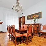 Prestigious Apartment Via Veneto