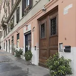 Trastevere Elegant Apartment